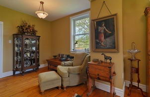 Den - Country homes for sale and luxury real estate including horse farms and property in the Caledon and King City areas near Toronto